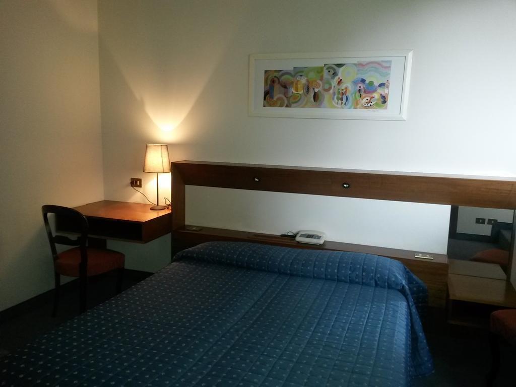 Cravero Rooms Caltignaga Room photo