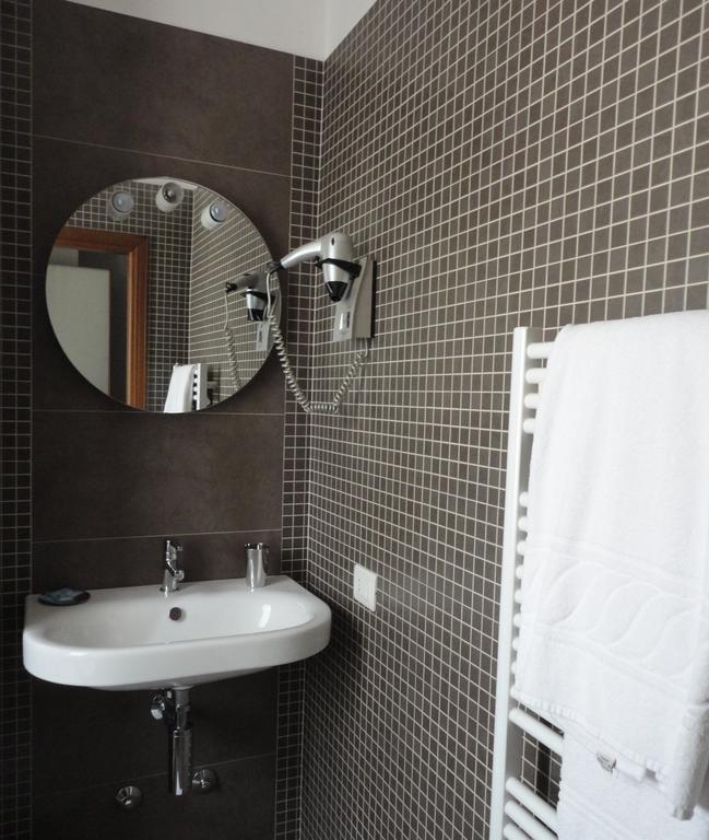 Cravero Rooms Caltignaga Room photo